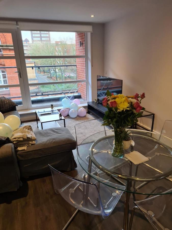 Rent Luxuri - Luxury 2 Bed Apartment Лестер Экстерьер фото