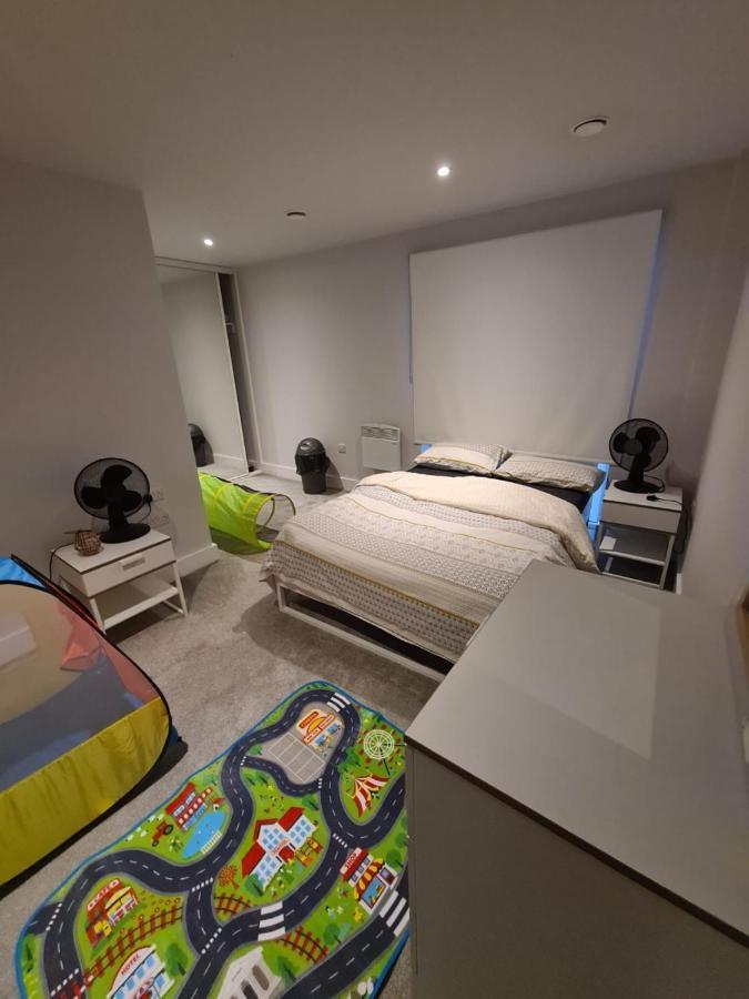 Rent Luxuri - Luxury 2 Bed Apartment Лестер Экстерьер фото